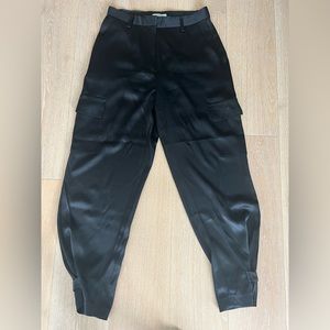 Aritzia Babaton redifined cargo pant black size 8